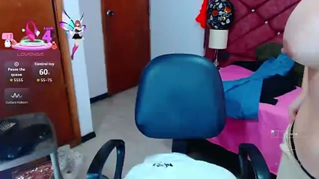 victoria adams07 online show from 24, 10, 2025