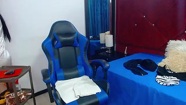 victoria adams07 online show from 11, 2, 2026