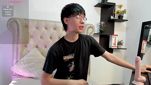 OliverWhite18 online show from 29, 1, 2025