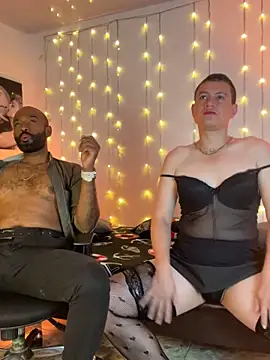 Snapshot of Simon_Basset chatting on 24, 9, 2025 Simon Basset online show from 24, 9, 2025