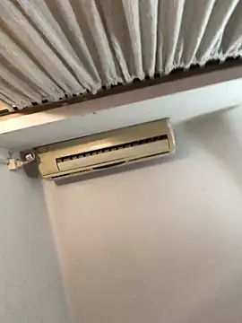 Snapshot of bellalovexxX1 chatting on 20, 1, 2025 bellalovexxX1 online show from 20, 1, 2025