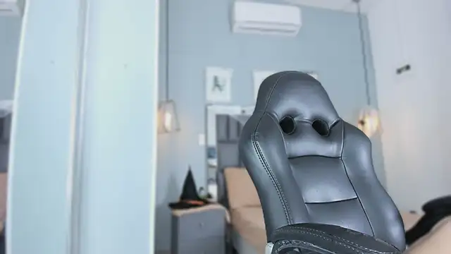 Snapshot of Raven_jade_ chatting on 1, 11, 2025 Raven jade online show from 1, 11, 2025