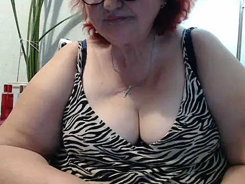 Snapshot of DeniseeRosea chatting on 12, 6, 2026 DeniseeRosea online show from 12, 6, 2026
