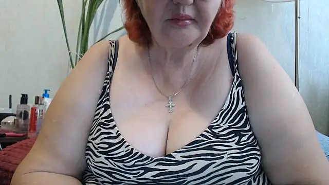 Snapshot of DeniseeRosea chatting on 5, 7, 2026 DeniseeRosea online show from 5, 7, 2026
