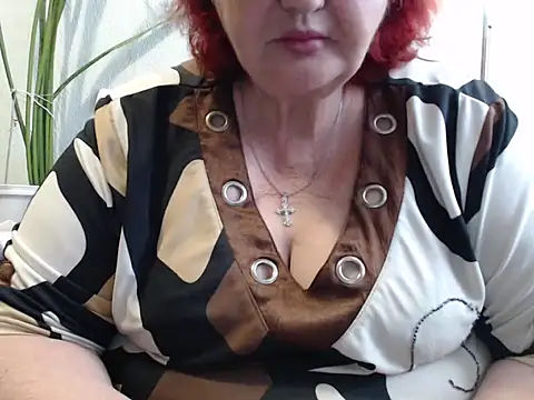 Snapshot of DeniseeRosea chatting on 2, 6, 2026 DeniseeRosea online show from 2, 6, 2026