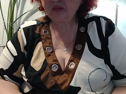 Snapshot of DeniseeRosea chatting on 8, 6, 2026 DeniseeRosea online show from 8, 6, 2026