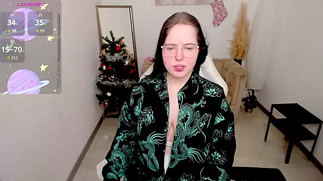 Manic pixie  online show from 17, 12, 2025