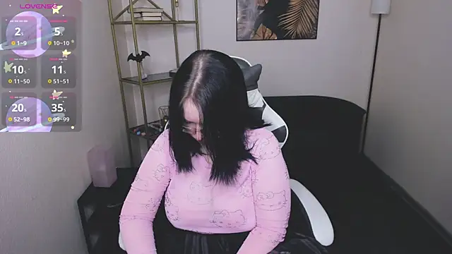 Manic pixie  online show from 4, 12, 2025