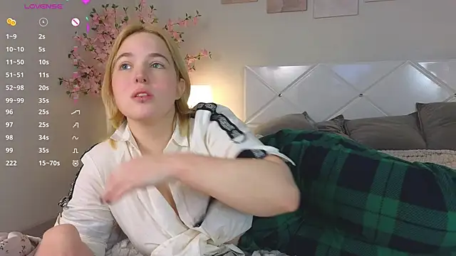 Manic pixie  online show from 12, 3, 2025