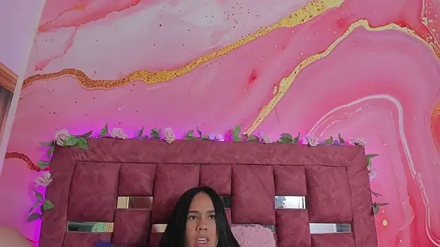 scarlett  evans  online show from 24, 11, 2025