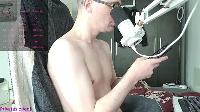 Moonsire1 online show from 3, 5, 2026