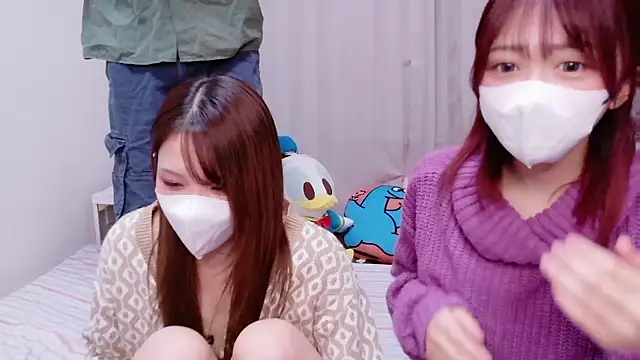 NA-KAREN-V8 online show from 2, 12, 2025