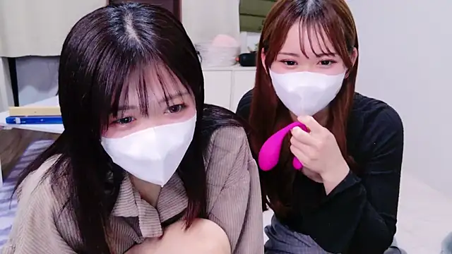 NA-KAREN-V8 online show from 1, 3, 2025