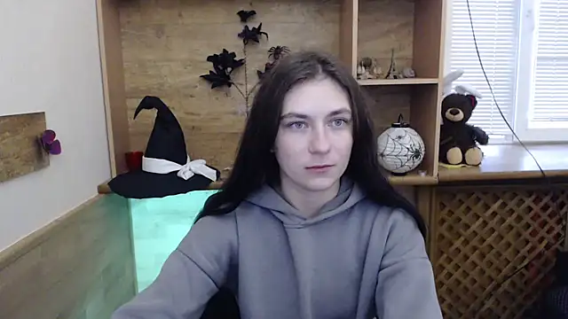 AmandaJi  online show from 11, 11, 2025