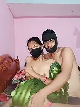 Snapshot of USHA_BHABHI chatting on 4, 8, 2026 USHA BHABHI online show from 4, 8, 2026