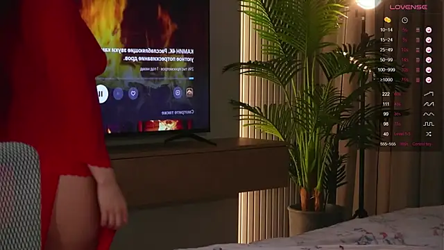 Snapshot of Sofa_01 chatting on 7, 10, 2025 Sofa 01 online show from 7, 10, 2025