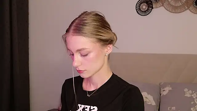 GabriellaOlsen online show from 19, 5, 2026