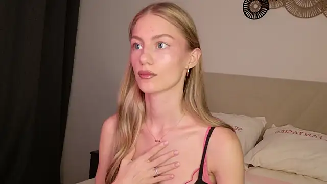 GabriellaOlsen online show from 25, 7, 2026