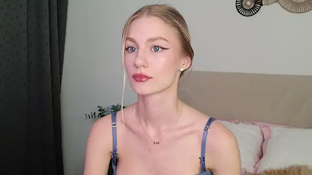 GabriellaOlsen online show from 17, 5, 2026