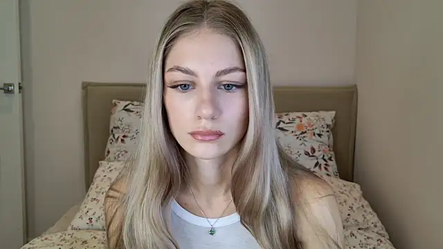 GabriellaOlsen online show from 8, 10, 2025