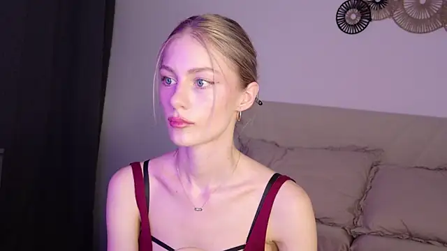 GabriellaOlsen online show from 11, 7, 2026