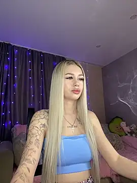 Tiffany Kissss online show from 18, 3, 2025