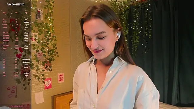 Snapshot of tempt_for_you chatting on 12, 3, 2025 tempt for you online show from 12, 3, 2025