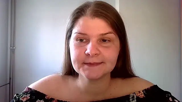 lovexCaroline online show from 10, 3, 2025