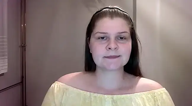 lovexCaroline online show from 3, 3, 2025