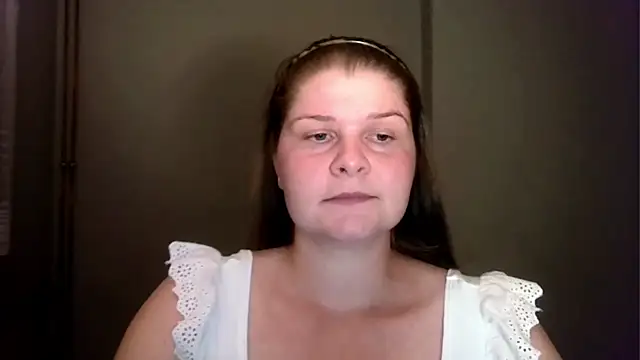 lovexCaroline online show from 9, 9, 2025