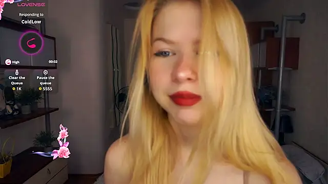 LynetHakes online show from 13, 9, 2025