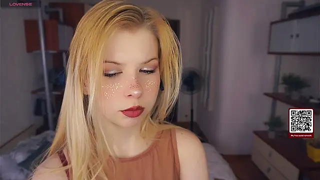 LynetHakes online show from 27, 9, 2025