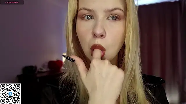 LynetHakes online show from 15, 3, 2026