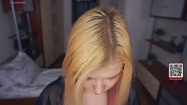 LynetHakes online show from 20, 11, 2025