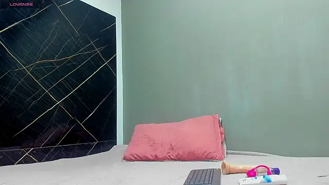 ebony sofia69 online show from 18, 2, 2025