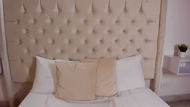 bella bloomg online show from 21, 3, 2025