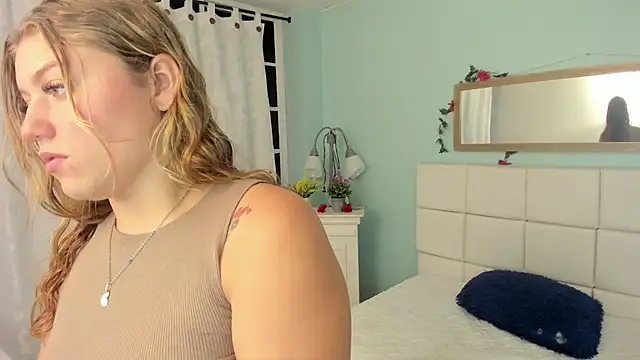 alaia greyy online show from 11, 3, 2025