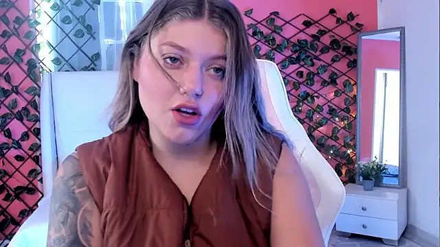 alaia greyy online show from 31, 3, 2026