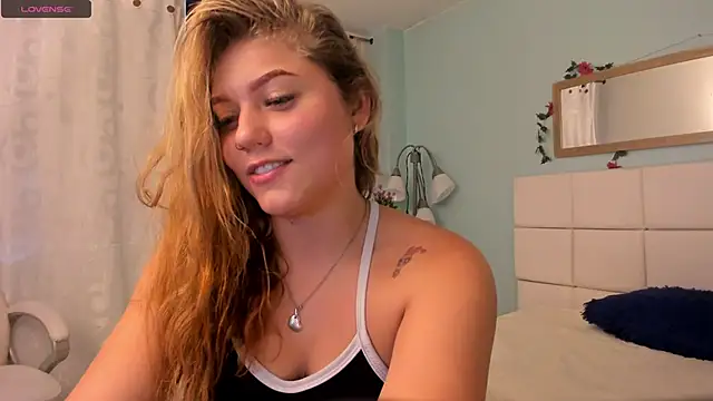 alaia greyy online show from 26, 2, 2025