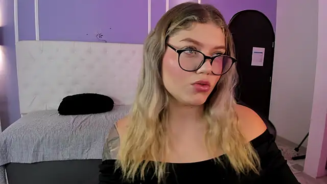 alaia greyy online show from 7, 1, 2026