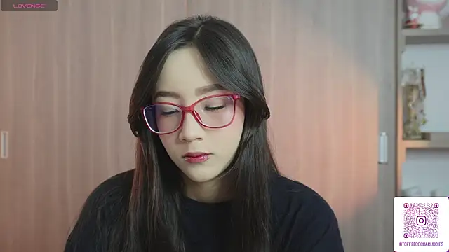 Snapshot of sophi_lii chatting on 21, 4, 2026 sophi lii online show from 21, 4, 2026
