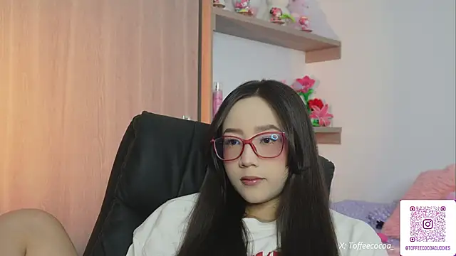 Snapshot of sophi_lii chatting on 7, 6, 2026 sophi lii online show from 7, 6, 2026