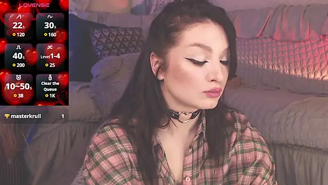 Snapshot of BritneyBarker chatting on 12, 3, 2025 BritneyBarker online show from 12, 3, 2025