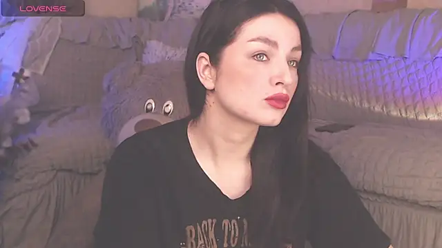 Snapshot of BritneyBarker chatting on 19, 3, 2025 BritneyBarker online show from 19, 3, 2025