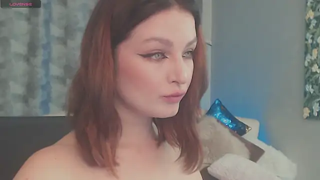 Snapshot of BritneyBarker chatting on 21, 6, 2026 BritneyBarker online show from 21, 6, 2026