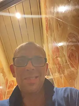 MaxDevilWhite online show from 28, 2, 2026