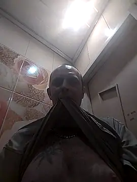 MaxDevilWhite online show from 17, 10, 2025