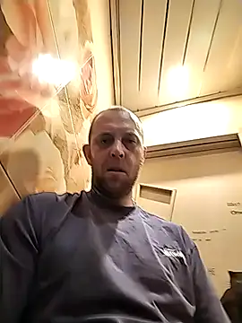 MaxDevilWhite online show from 9, 11, 2025