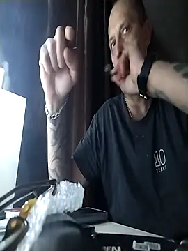 MaxDevilWhite online show from 24, 11, 2025