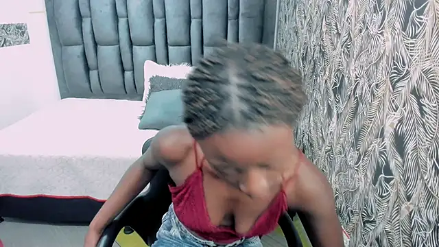 Sara Naugty online show from 11, 9, 2025